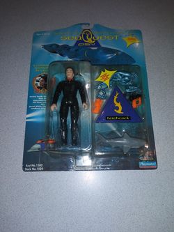 1993 SEAQUEST DSV LT. COMMANDER KATHERINE HITCHCOCK NEW FACTORY SEALED