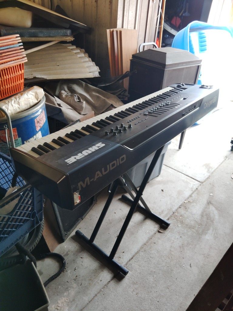 M-Audio Oxygen88 Weighted Keys Full Size Midi Controller