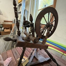 Antique Spinning Wheel 