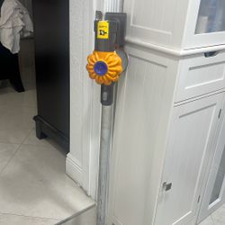 Dyson 