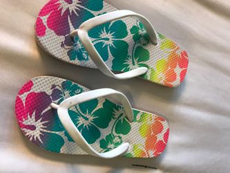 Girls sandals size 1-2