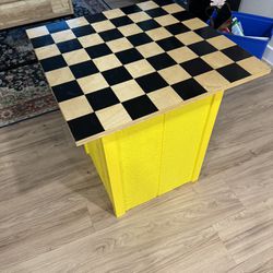Gaming TABLE checkers And Chess!
