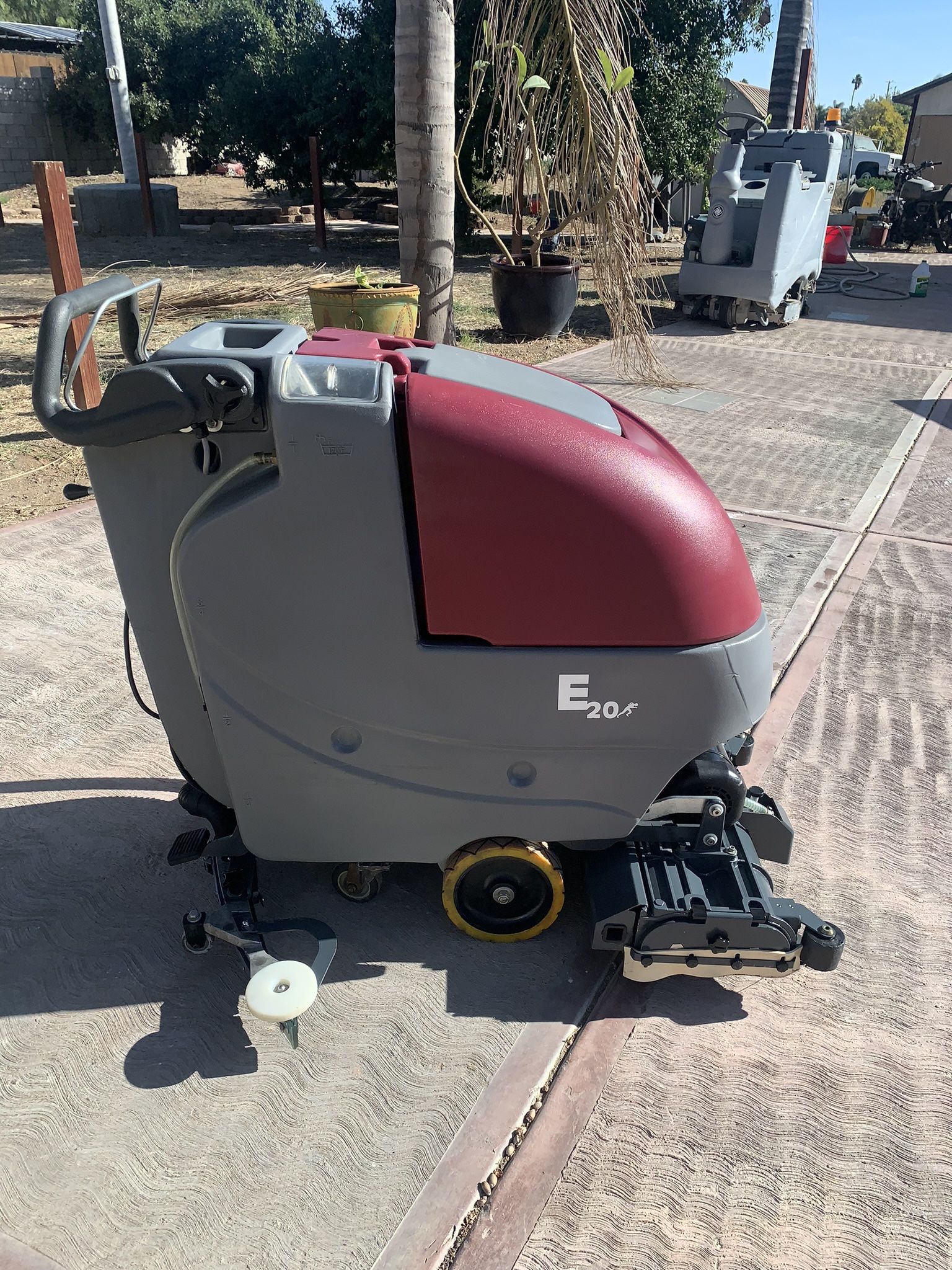 Commercial Floor Scrubber Reduced Price For Sale In Fontana CA OfferUp   77c8ec929e784c73a81a4dd1bad94544 