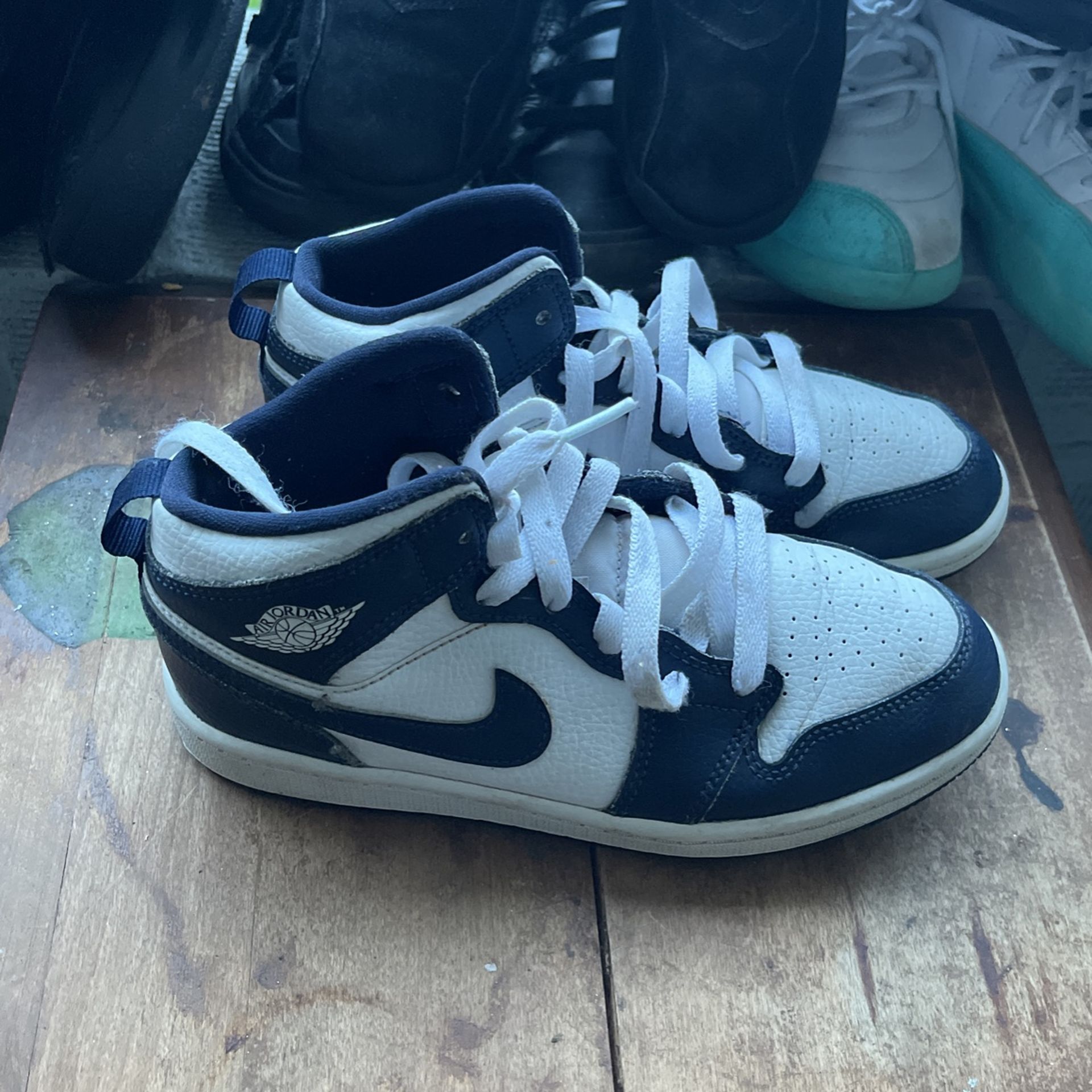 Kids Jordan’s Size 2