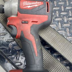 M18 Brushless Drill