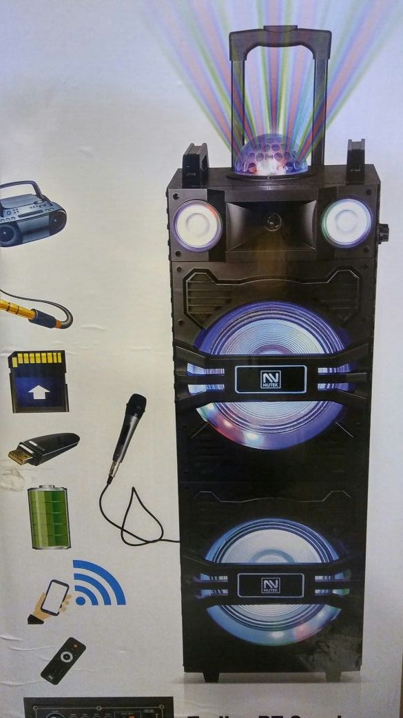 Bluetooth speaker SD card,slot USB port,FM radio,microphone included for karaoke(bosina)