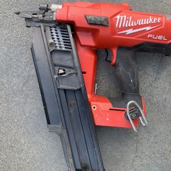 Milwaukee 21* Framing Nail Gun