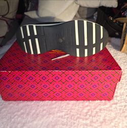 Tory burch shoes size nine women