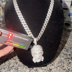 Vs1 D- COLOR 12MM DOUBLE LAYER CUBAN LINK W JESUS PIECE PENDANT