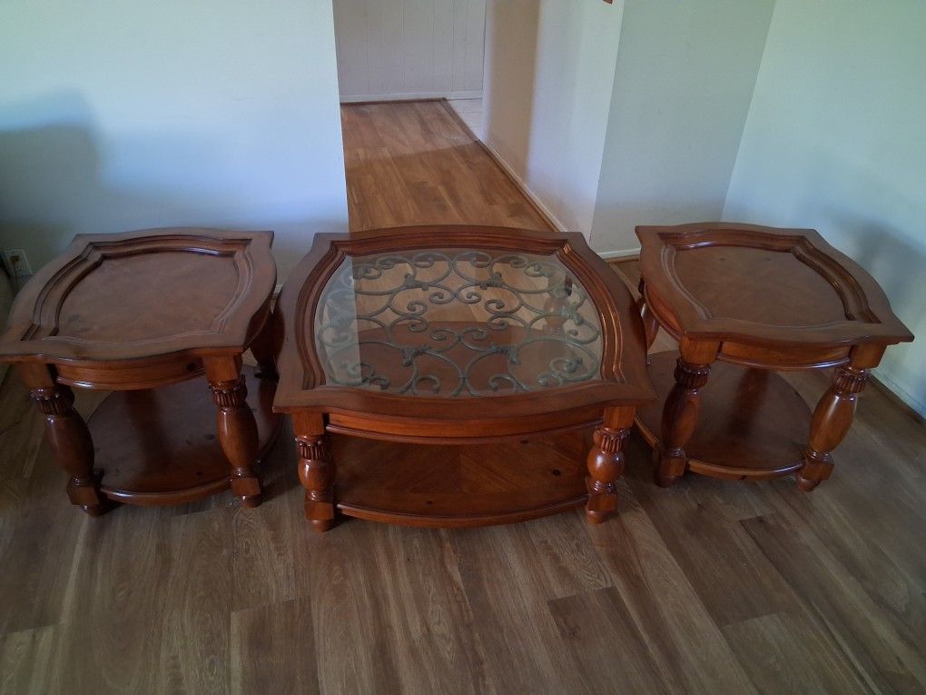 Wood Coffee Table With Glass Top And 2 End Tables