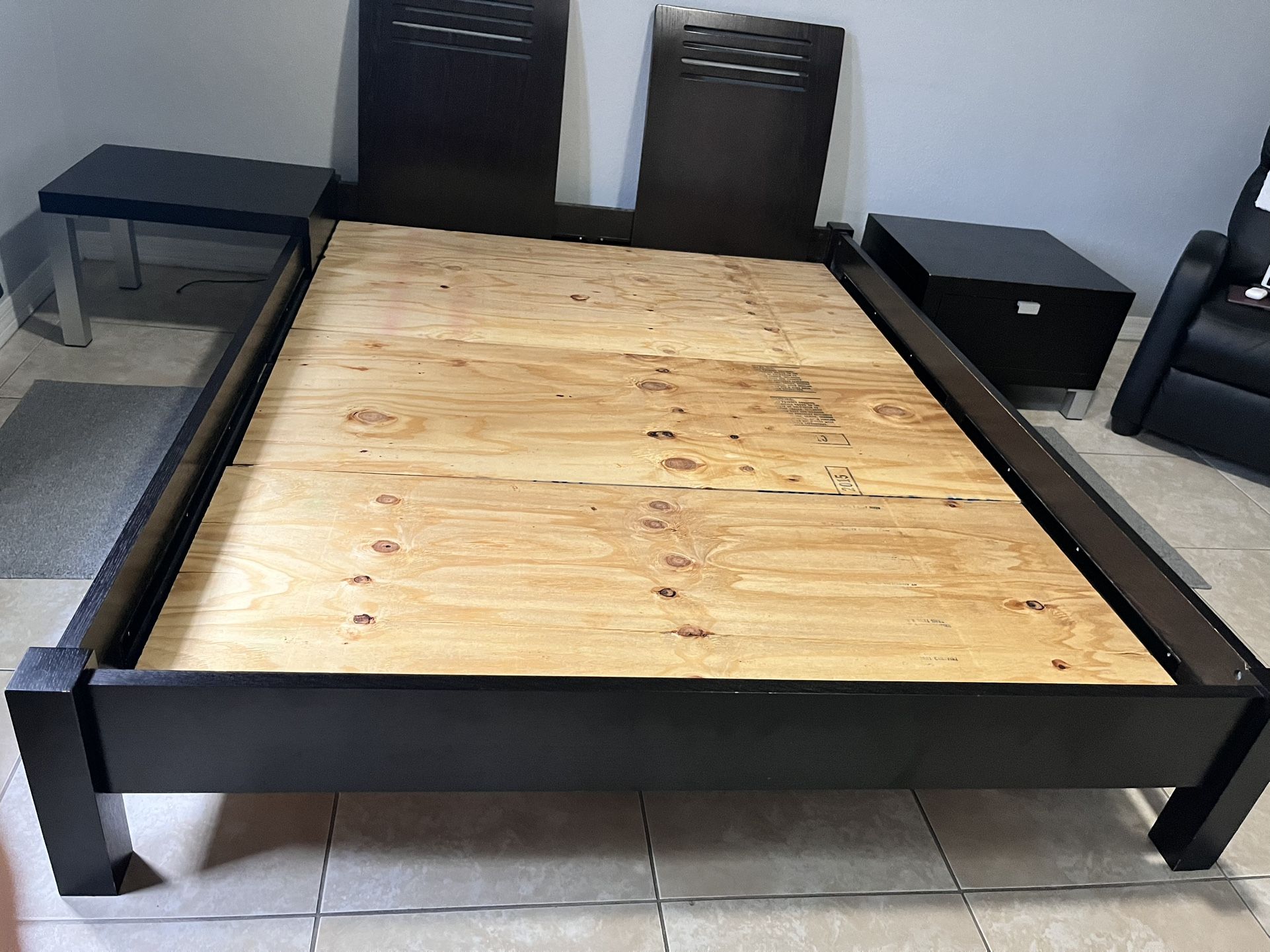 Queen Bedroom Set