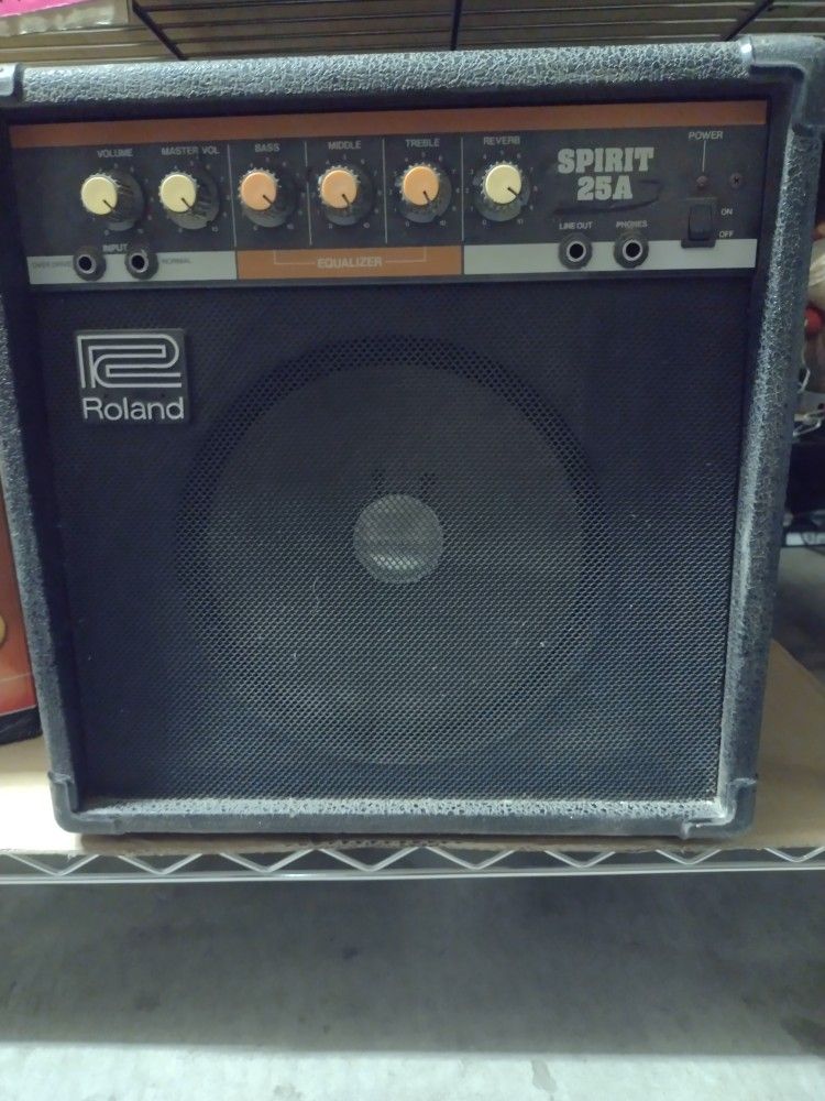 Guitar amplifier Roland 25A