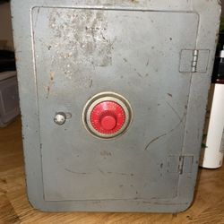 Vintage Children’s Toy Combination Metal Safe Bank 