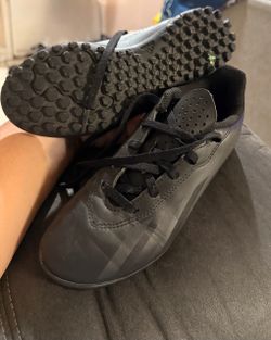 Youth Soccer Shoes