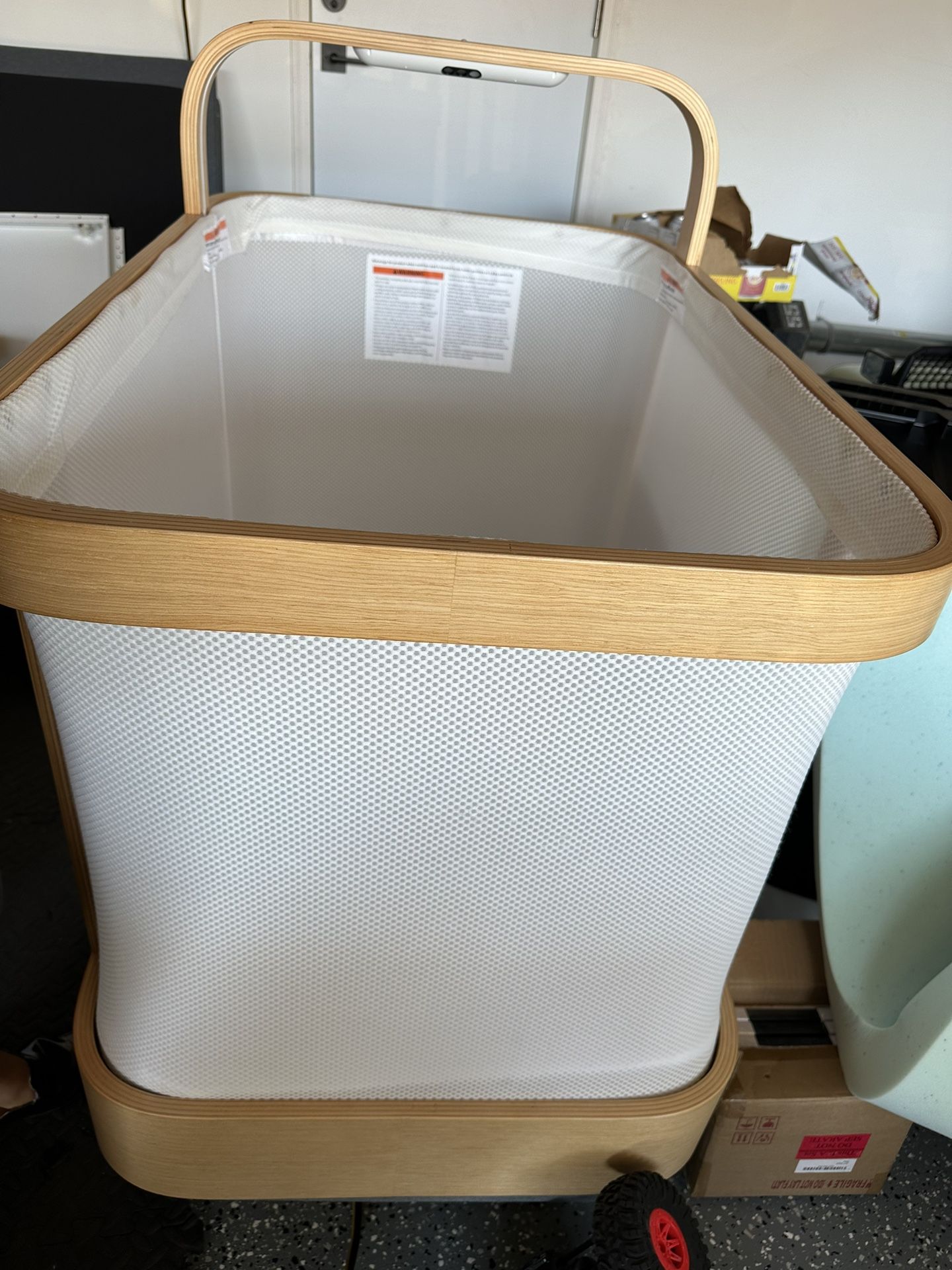 Cradlewise Smart Bassinet And Crib Only Used Twice