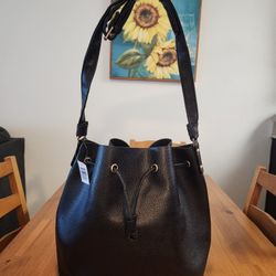 NEW WITH TAGS Women's Medium Black/Gold Drawstring Purse 16"Wx12"L (SE San Diego)