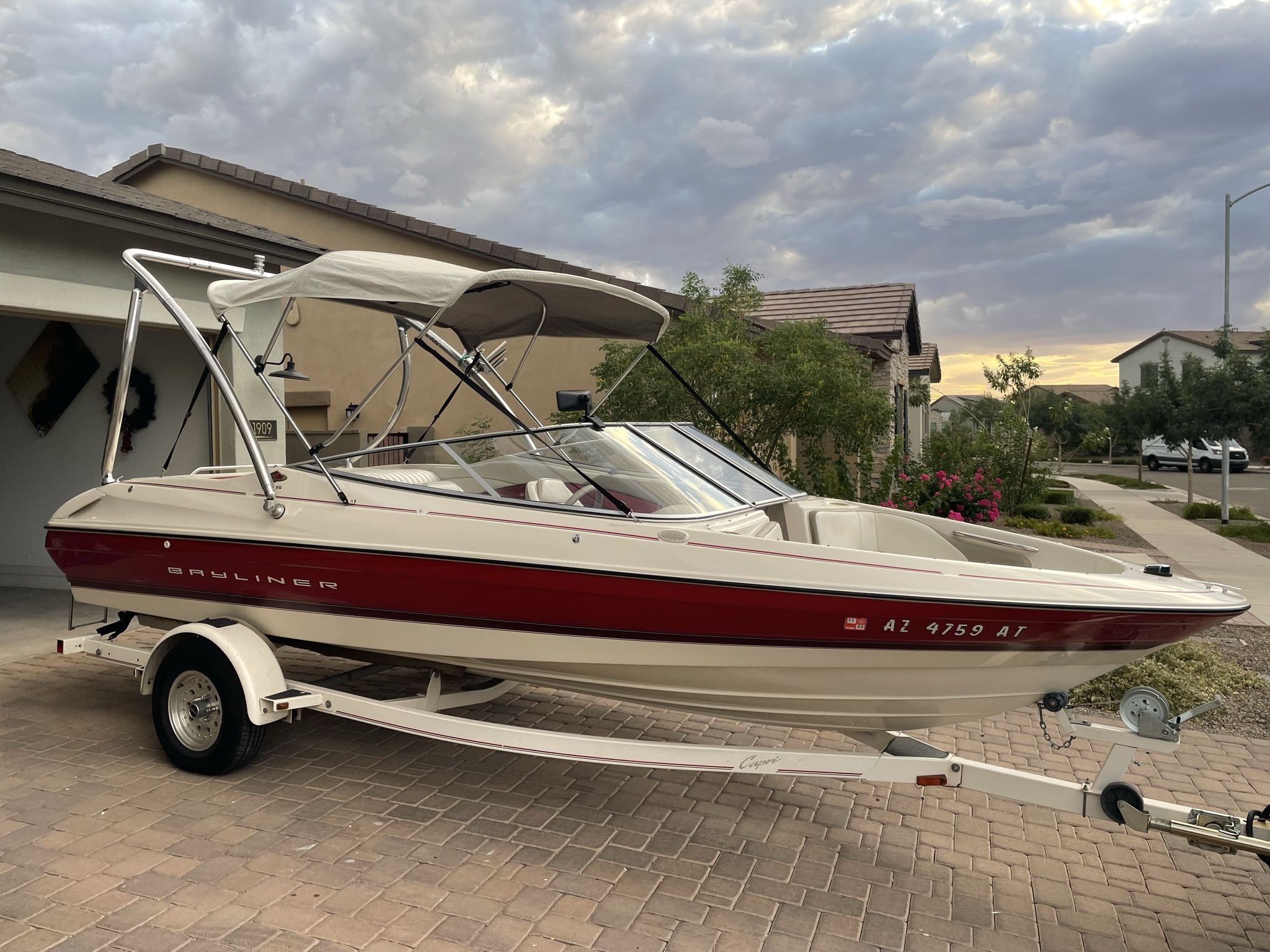 1996 Bayliner Capri