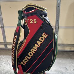 Taylormade Staff Bag