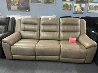 Mason Leather Power Reclining Sofa with Power Headrests，$580