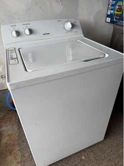 Hotpoint  Top-Load Washer (White)