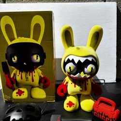 Guggi Superplastic Collectible Statue 