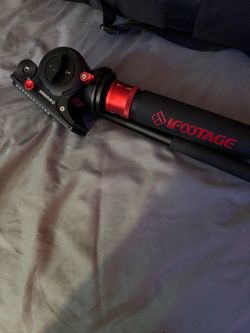 iFootage Camera Monopod with Fluid Head