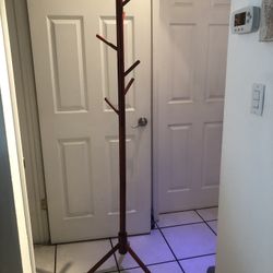 Hanging pole