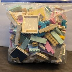 LEGO pieces (1.78 lbs)