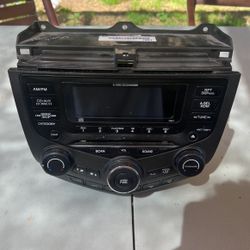 OEM 2005 Honda Accord Stereo 