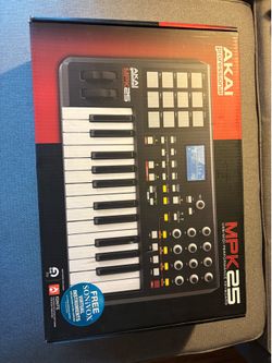 Akai MPK25 midi controller