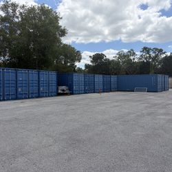 Storage container