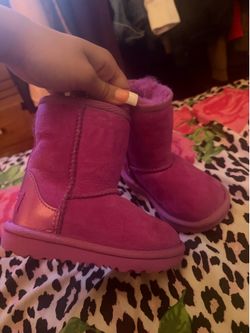 Authentic Toddler Classic shine UGGs