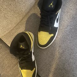 Jordan 1 Yellow Toe