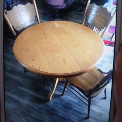 Dining  Table 