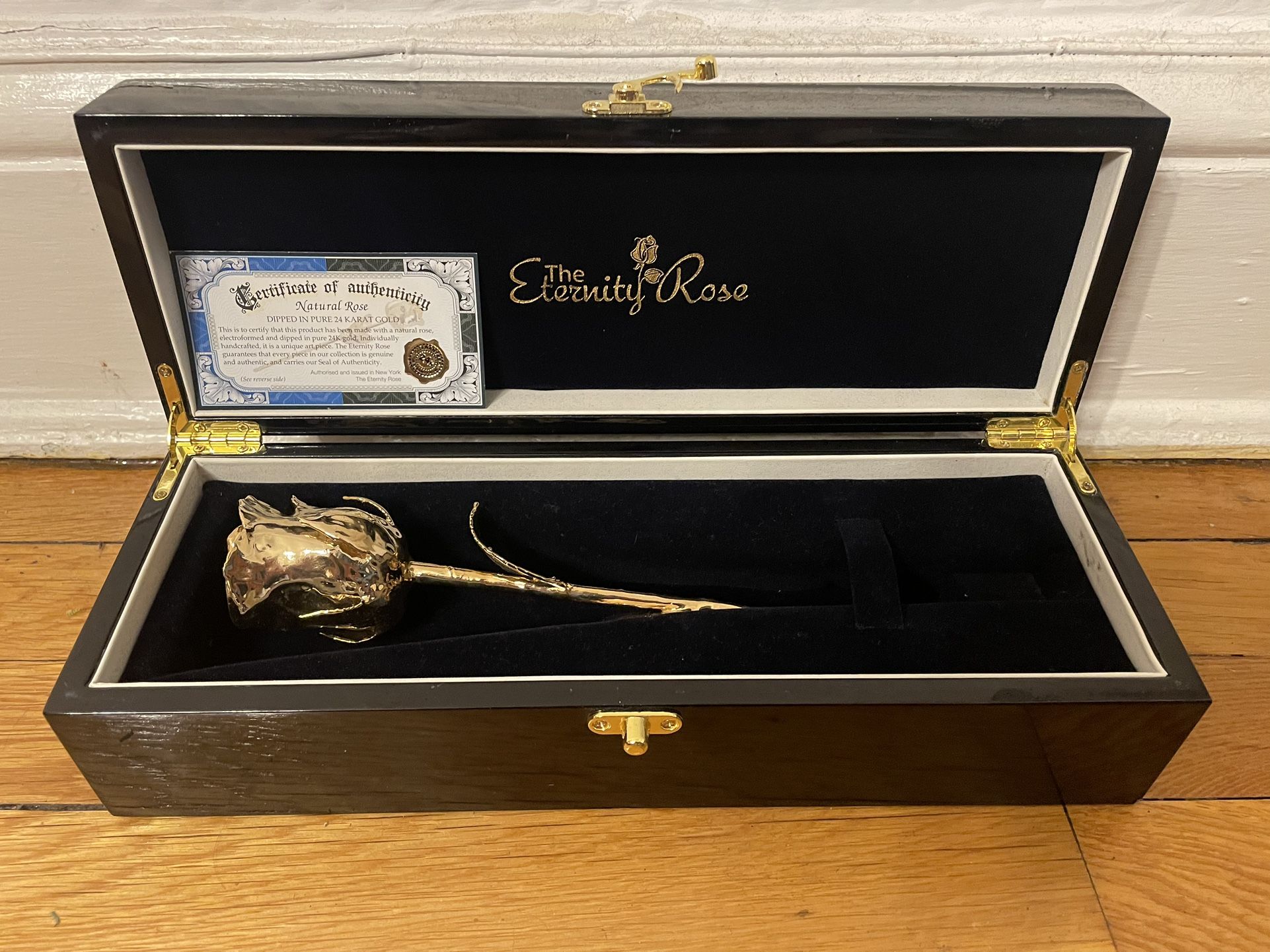 Gold Eternity Rose