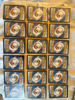 Pokémon Trading Cards Lot of 18
