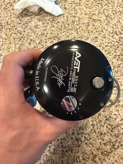 Avet Reel Bundle (3) + 2 Rods — Like New, Made in USA
