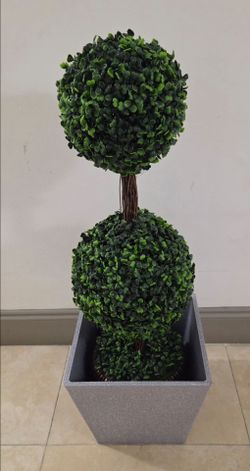 3ft Faux Boxwood Topiary in 12in Diameter Gray Square Resin Planter @ Lasting Creations