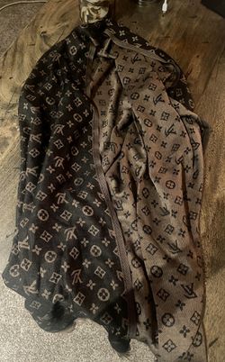 New authentic Louis Vuitton brown monogram 60% wool 40% acrylic scarf for  Sale in Montvale, NJ - OfferUp