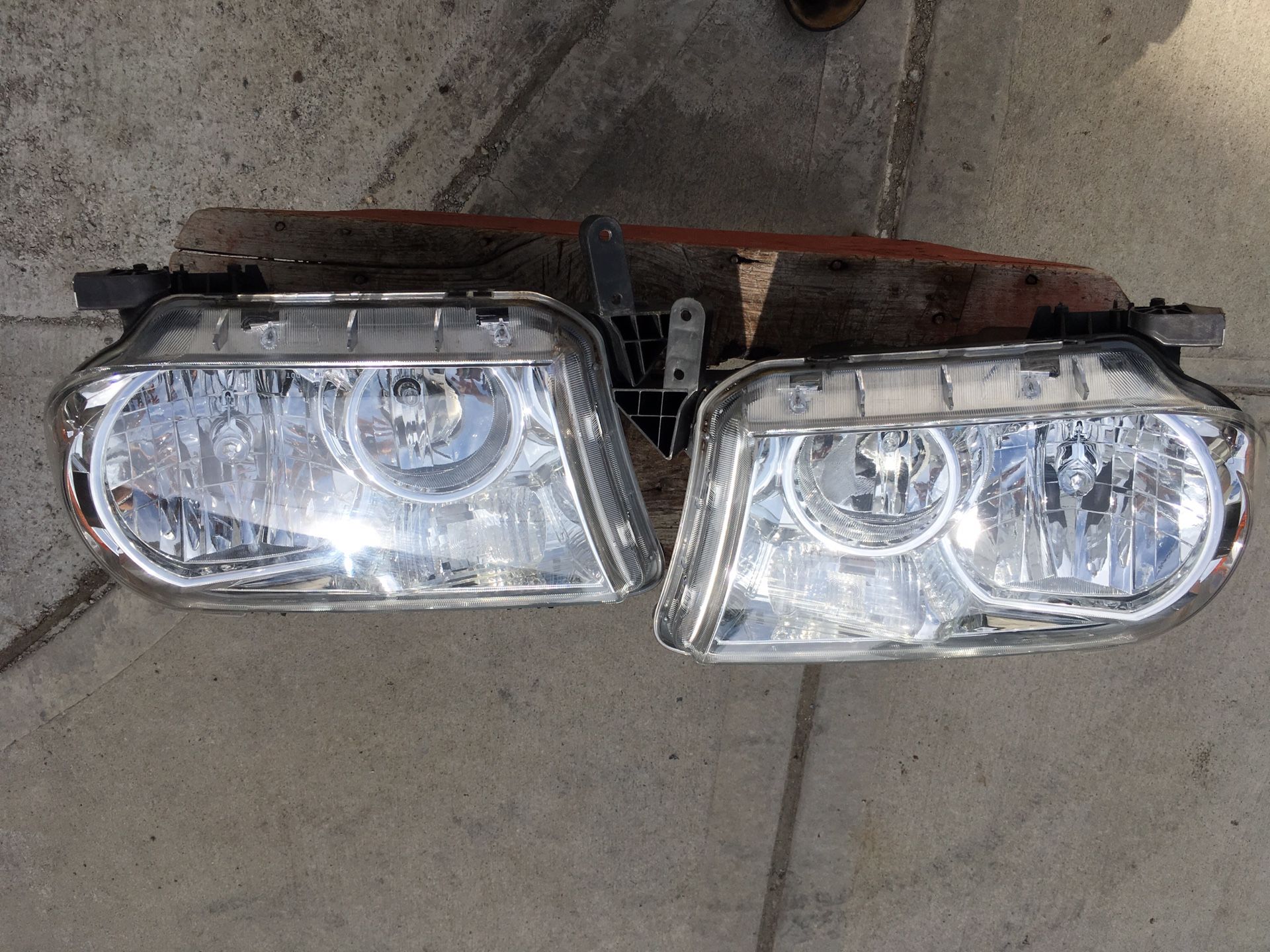 Toyota Sequoia / Tundra headlights