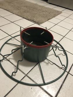 Christmas tree base