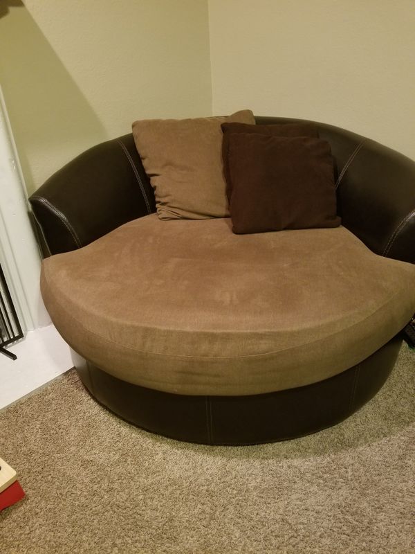 Sectional Couch & Round Chair for Sale in Houston, TX - OfferUp