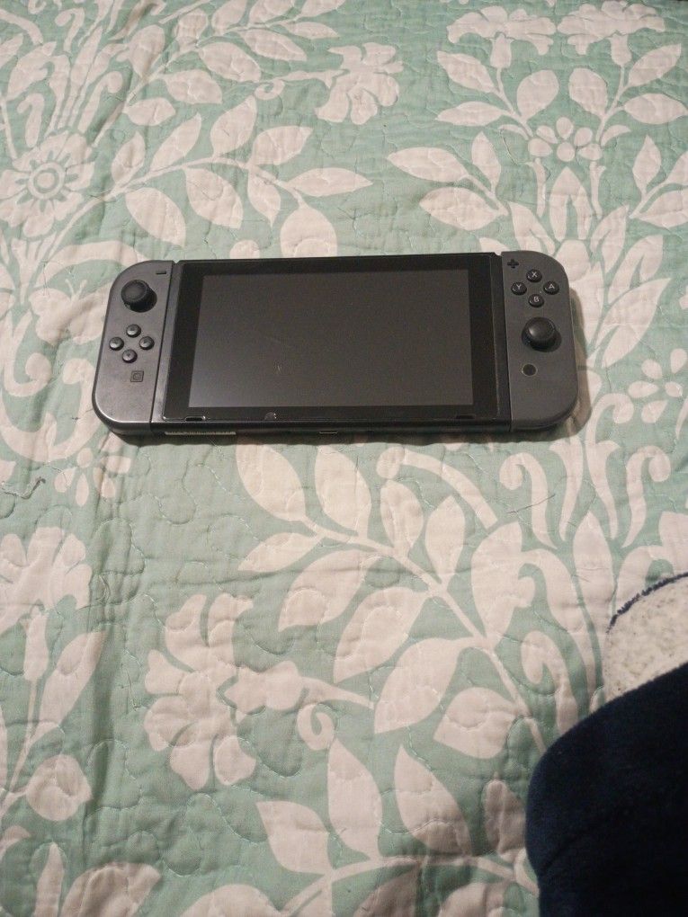 Nintendo Switch (Read Description)