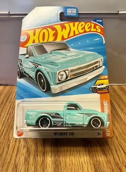 Hot Wheels ‘67 Chevy C10 Turquoise