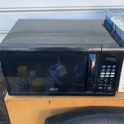 Oster Microwave
