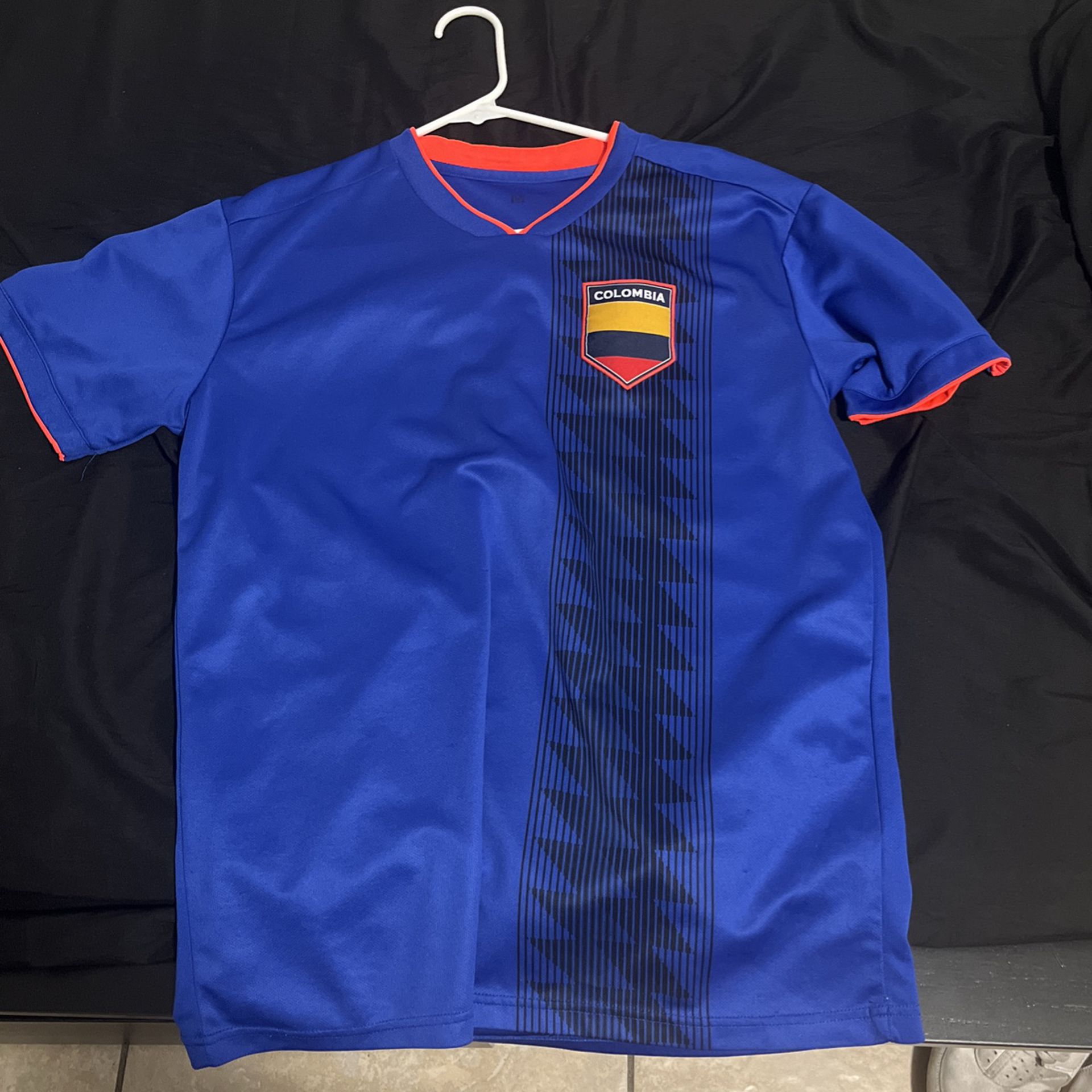Colombia Fan Jersey  Size L