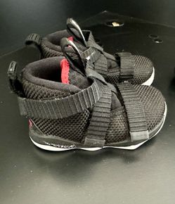 Nike Lebron Soldier XI- Size 5C Toddlers Kids