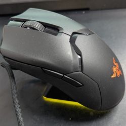 Razer Viper Ultimate Wireless Gaming Mouse