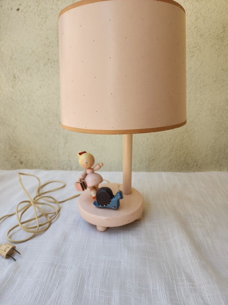 VINTAGE NURSERY LAMP