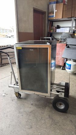 Haier Mini Fridge